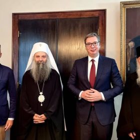 Састанак Патријарха Српског г. Порфирија и Председника Републике Србије г. Александра Вучића поводом 80 година од оснивања система логора Јасеновац