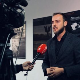 Изложба ,,СИМБОЛИ СТРАДАЊА: Српски народ у Другом светском рату“ у Народној библиотеци ,,Вук Караџић“ у Крагујевцу